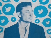 Говорят, что кур доят: Маск снова заговорил в Twitter на русском