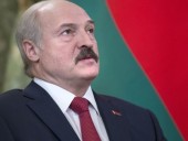 Лукашенко пояснил свое отсутствие на параде в Москве