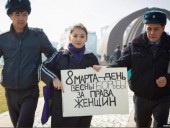 В Кыргызстане задержали десятки активисток движения за права женщин