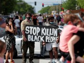 В США третьи сутки продолжаются протесты после смерти темнокожего американца