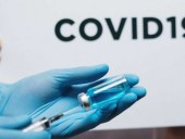 Великобритания начинает вакцинацию от COVID-19: в первую неделю ожидается около 800 тыс. доз вакцины