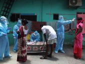 Индия начала массовую вакцинацию от COVID-19