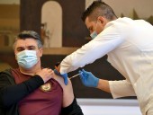 Президент Хорватии публично вакцинировался от коронавируса