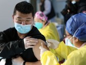 В Китае ввели 136,68 миллиона доз вакцины против COVID-19
