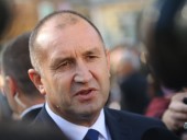 Президент Болгарии представил новое правительство и призвал его 