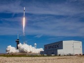 Направляется к МКС: SpaceX вывела в космос грузовой корабль Dragon