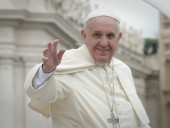 Папа Франциск лег на операцию
