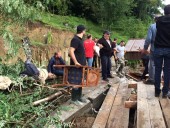 В грузинской Аджарии оползни разрушили дороги: 159 семей отрезаны от внешнего мира