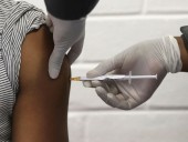 США откладывают 33 миллиона доз вакцины от Covid для Африки