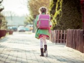 В Польше 10-летняя девочка пришла в школу пьяная и с алкоголем в рюкзаке