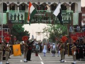 Пакистан и Индия обменялись списками пленных и ядерного оружия