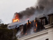 Подозреваемый в пожаре в парламенте ЮАР предстанет перед судом