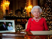 Кетчуп по-королевски: Елизавета II запускает линейку фирменных соусов