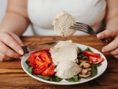 Американские исследователи рекомендуют соотечественникам заменить красное мясо на белое