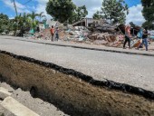 Сильное землетрясение всколыхнуло Гаити: один человек погиб, жители повыбегали на улицы